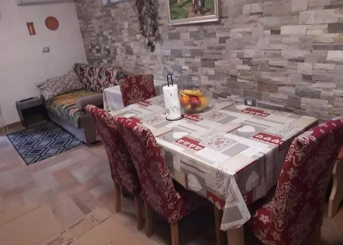 Beautiful Bay View Iu דירה *